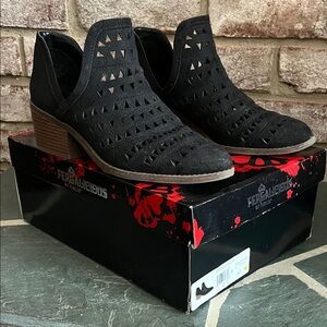 Fergalicious By Fergie “Wrangler” black booties. Size 8.5